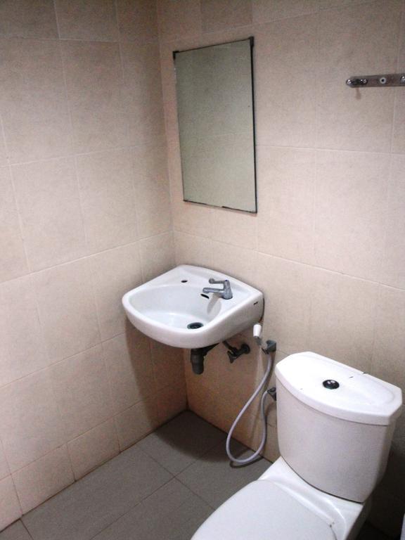 Hotel Metropolitan Inn Manado Phòng bức ảnh