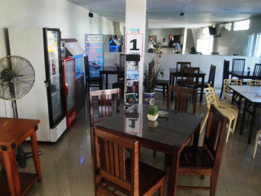 Hotel Metropolitan Inn Manado Ngoại thất bức ảnh